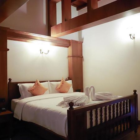 Surya Heritage Hotels كانور المظهر الخارجي الصورة