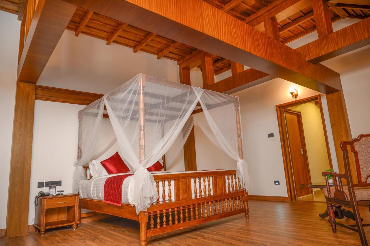 Surya Heritage Hotels كانور المظهر الخارجي الصورة