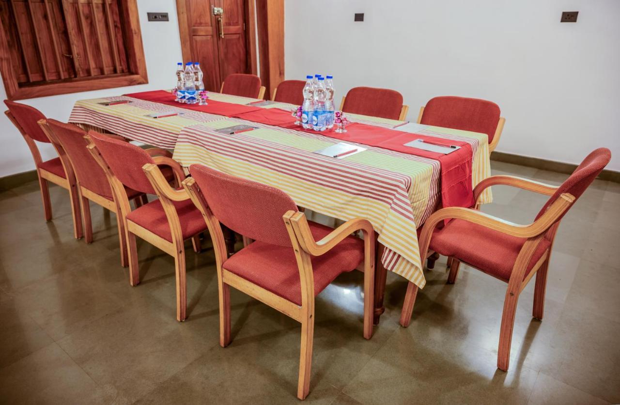 Surya Heritage Hotels كانور المظهر الخارجي الصورة