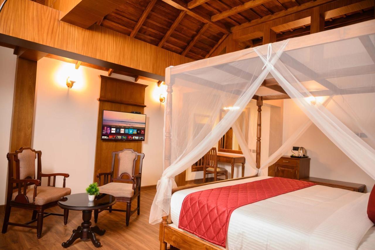 Surya Heritage Hotels كانور المظهر الخارجي الصورة