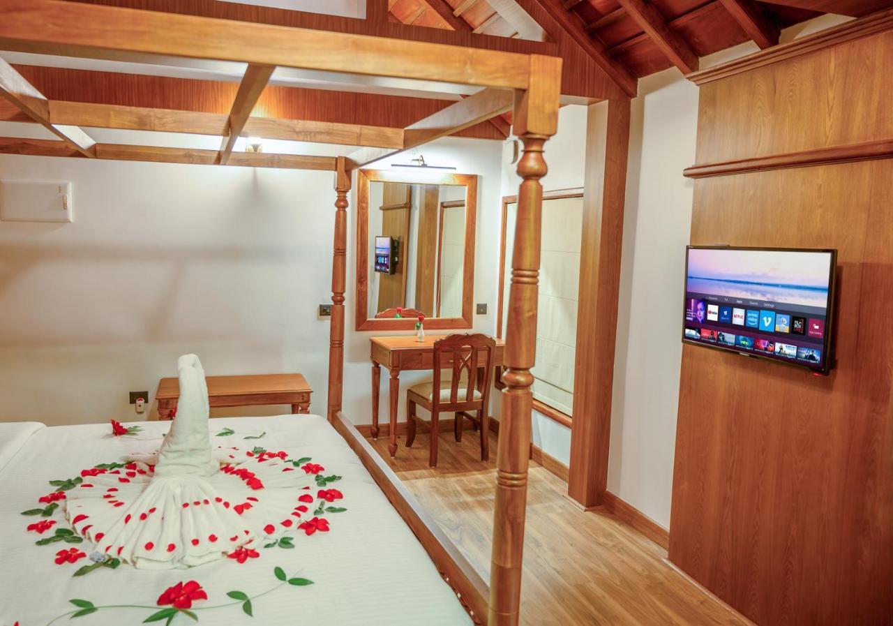 Surya Heritage Hotels كانور المظهر الخارجي الصورة