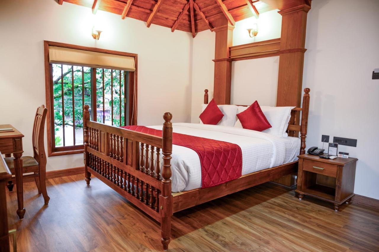 Surya Heritage Hotels كانور المظهر الخارجي الصورة