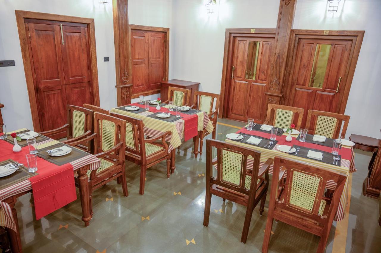 Surya Heritage Hotels كانور المظهر الخارجي الصورة