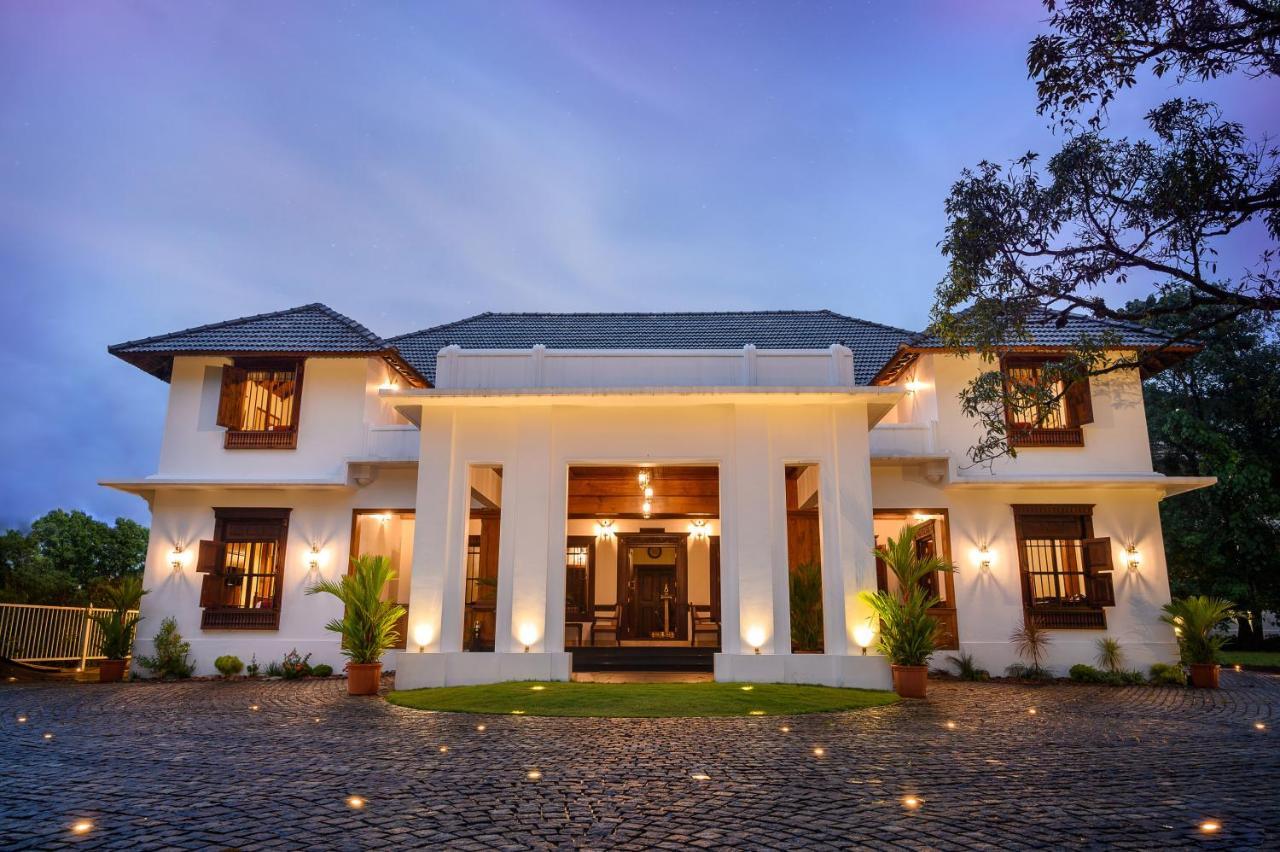 Surya Heritage Hotels كانور المظهر الخارجي الصورة