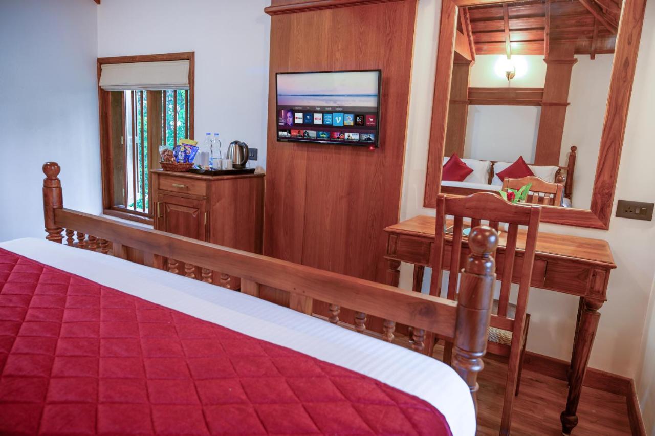 Surya Heritage Hotels كانور المظهر الخارجي الصورة