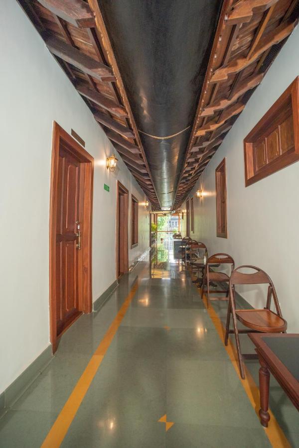 Surya Heritage Hotels كانور المظهر الخارجي الصورة