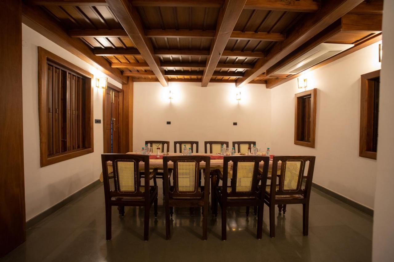 Surya Heritage Hotels كانور المظهر الخارجي الصورة