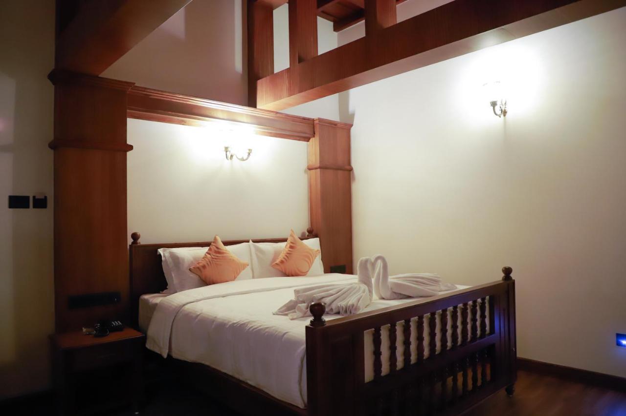 Surya Heritage Hotels كانور المظهر الخارجي الصورة